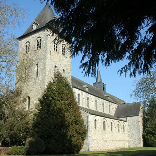 Abbatiale Saint-Pierre d'Hastière